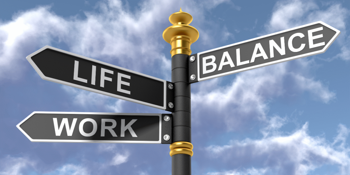 ইসলামের আলোয় ভারসাম্যপূর্ণ জীবন: ন্যায়বিচার ও মধ্যপন্থা